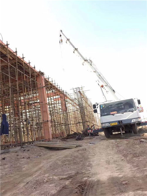 普格县25 吨、50 吨吊车怎么选？多大重量 / 半径适合对应车型？