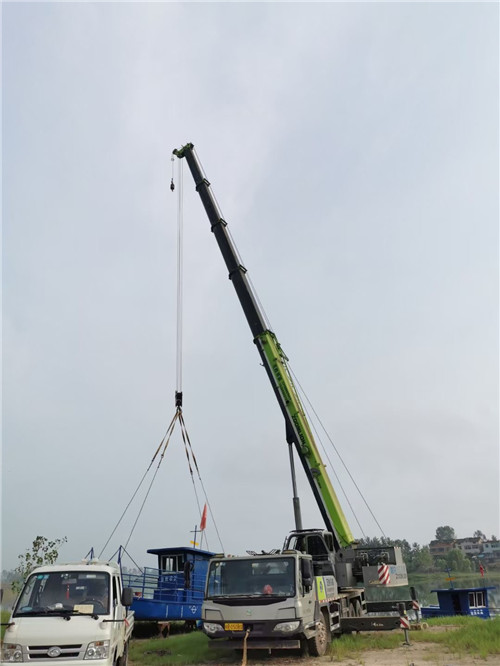 普格县桥梁建设吊装案例